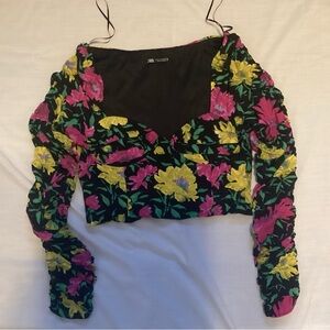 Zara womens Floral Top M  Black Pink Sweetheart Neckline Long Sleeve Cropped